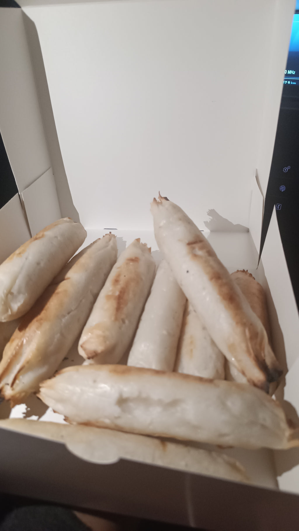 Boitamou ( gâteaux salés ) 10 PIECES MHARE WA FELIX